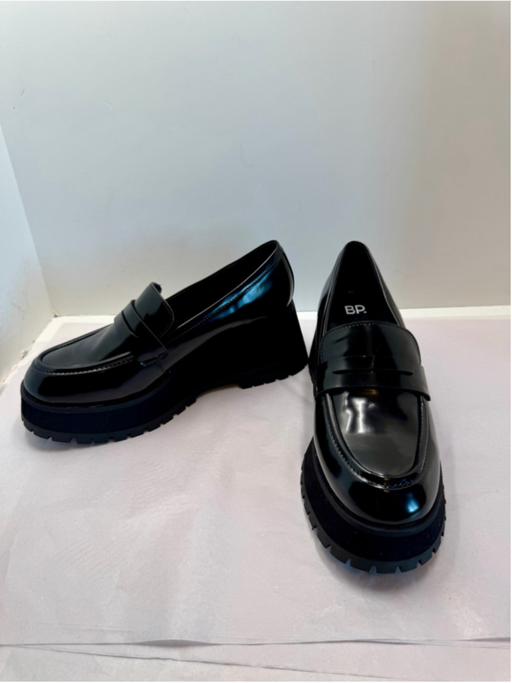 NWOB BP Shilo Platform Penny Loafer Black Patent Faux Leather Women’s 9 Lug Sole